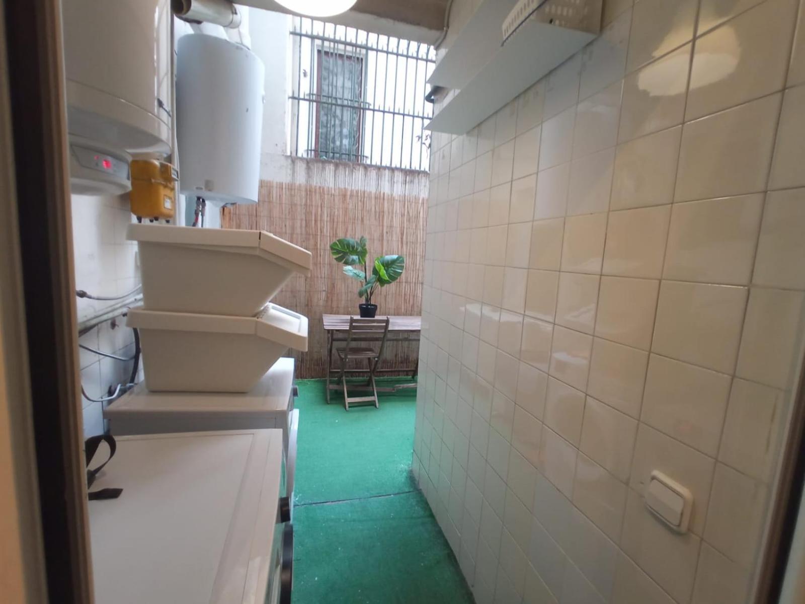 Private Rooms On Tamarit Street Barcelona Kültér fotó