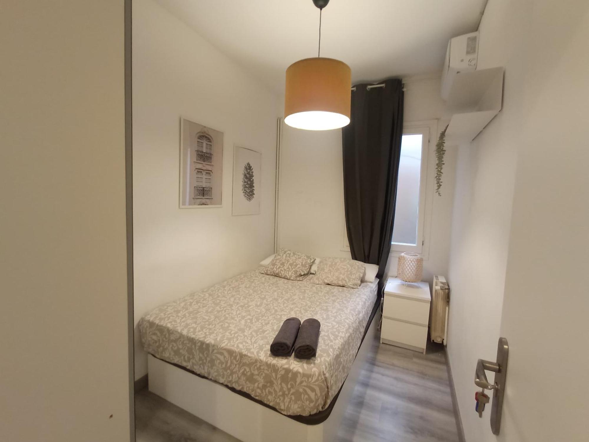Private Rooms On Tamarit Street Barcelona Kültér fotó