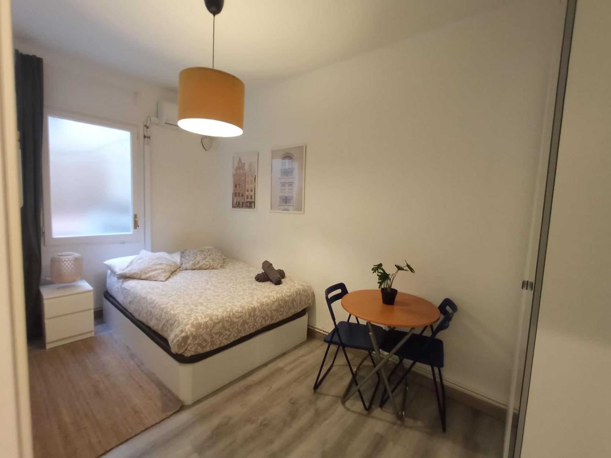 Private Rooms On Tamarit Street Barcelona Kültér fotó
